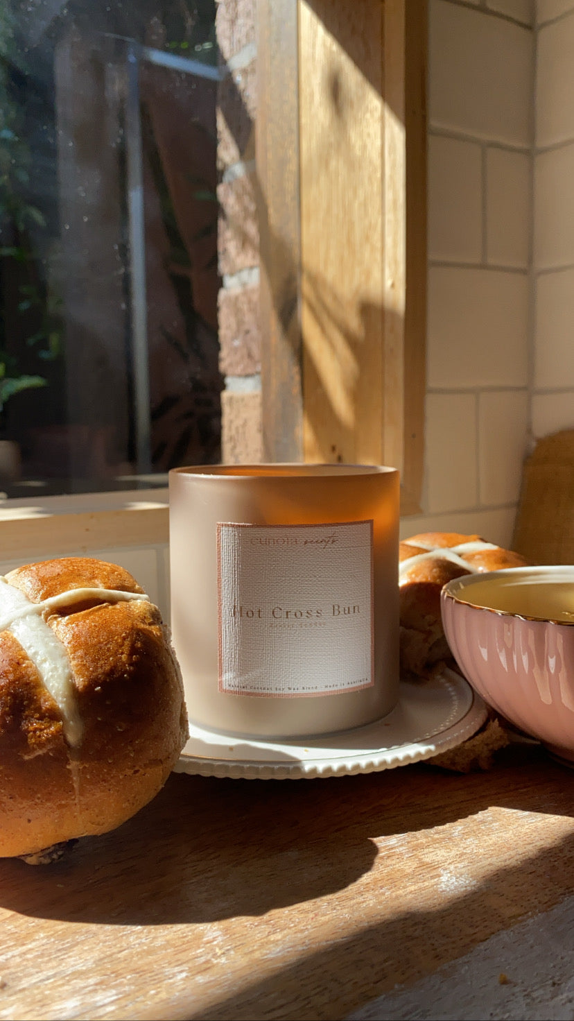 Hot Cross Bun Candle
